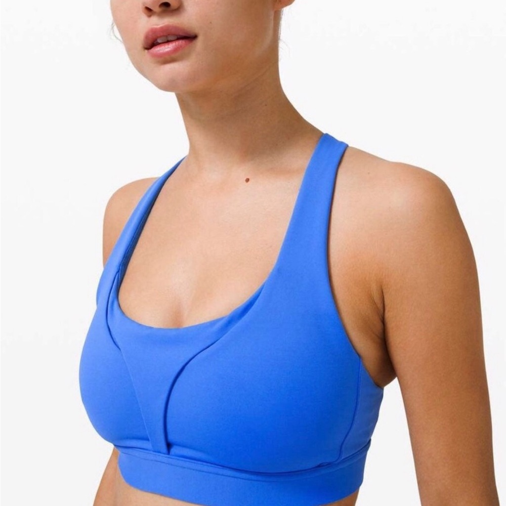 Lululemon Athletica Stash it All bra. Wild bluebell size 6 NWOT